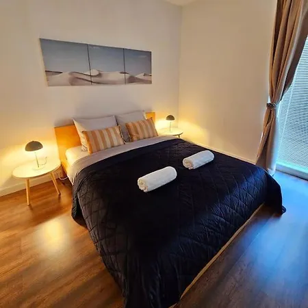 Old Town Promenade I 2 I 55m I Balcony Apartment Bratislava