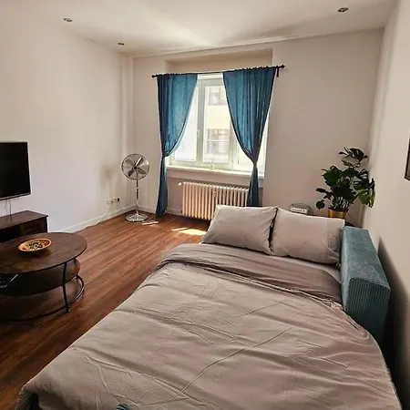Old Town Promenade I 2 I 55m I Balcony Apartment *